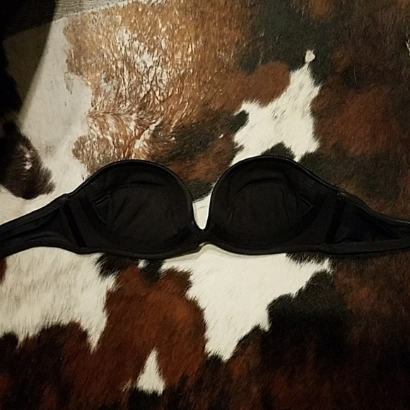 VS Red Satin & Blk Strapless the TWO Left 36A EUC - Picture 4 of 13